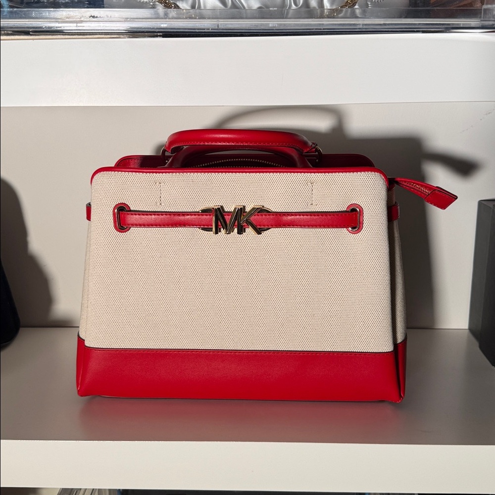 Michael Kors, Leather